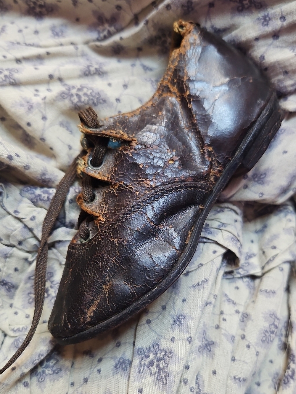 1800s 100 Yr old handmade leather shoe